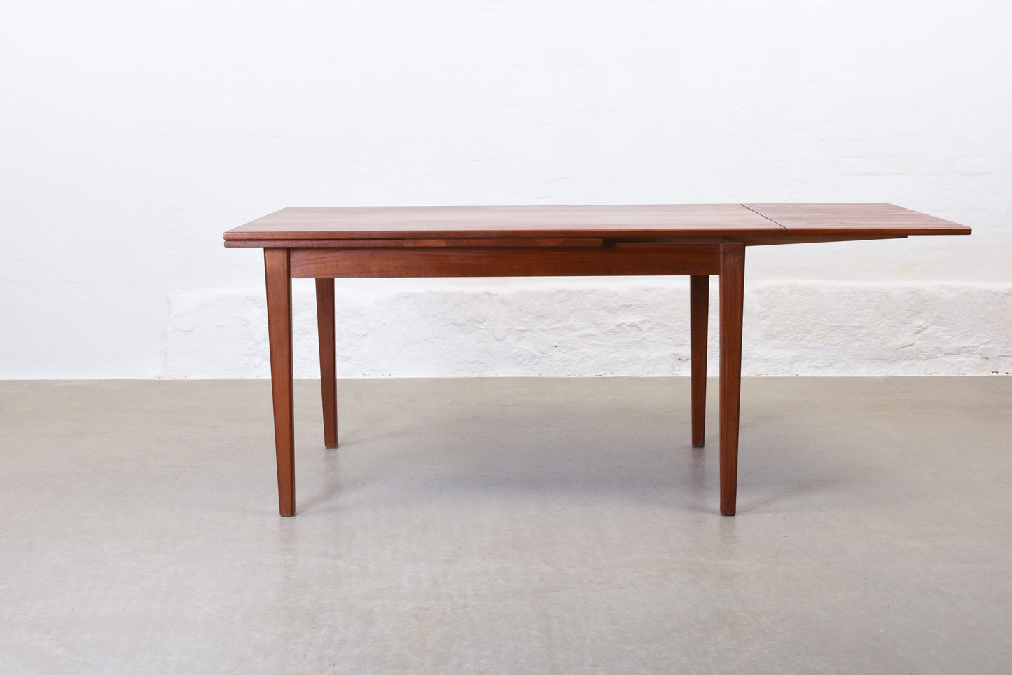 1960s extending dining table in teak - 138L cm