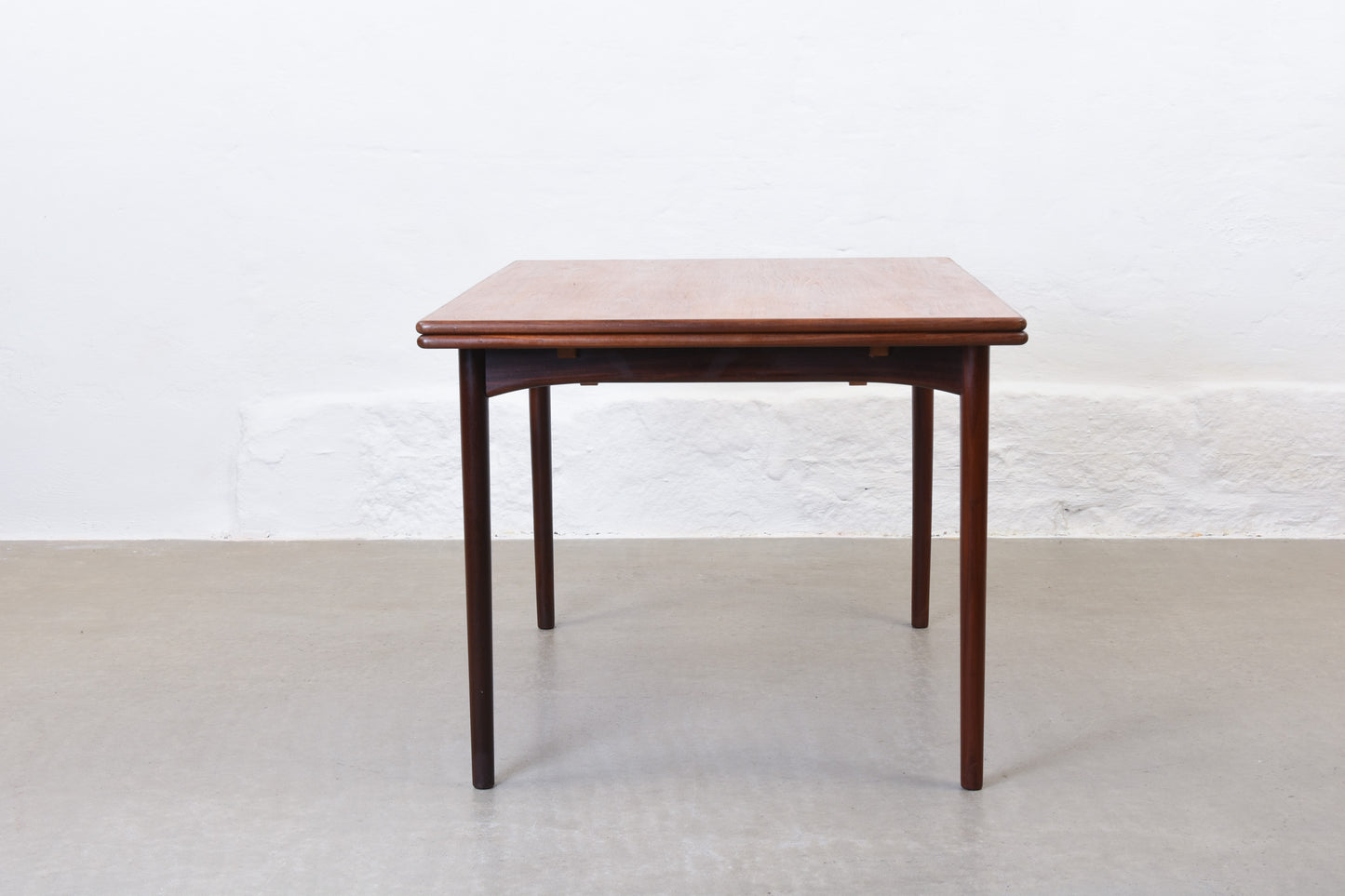 1960s extending dining table in teak - 138L cm