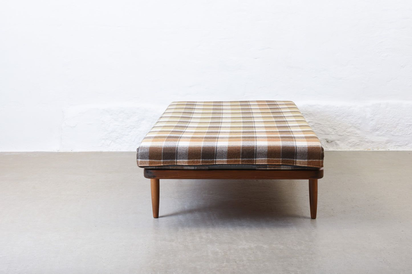 1960s day bed by Horsnæs Møbler