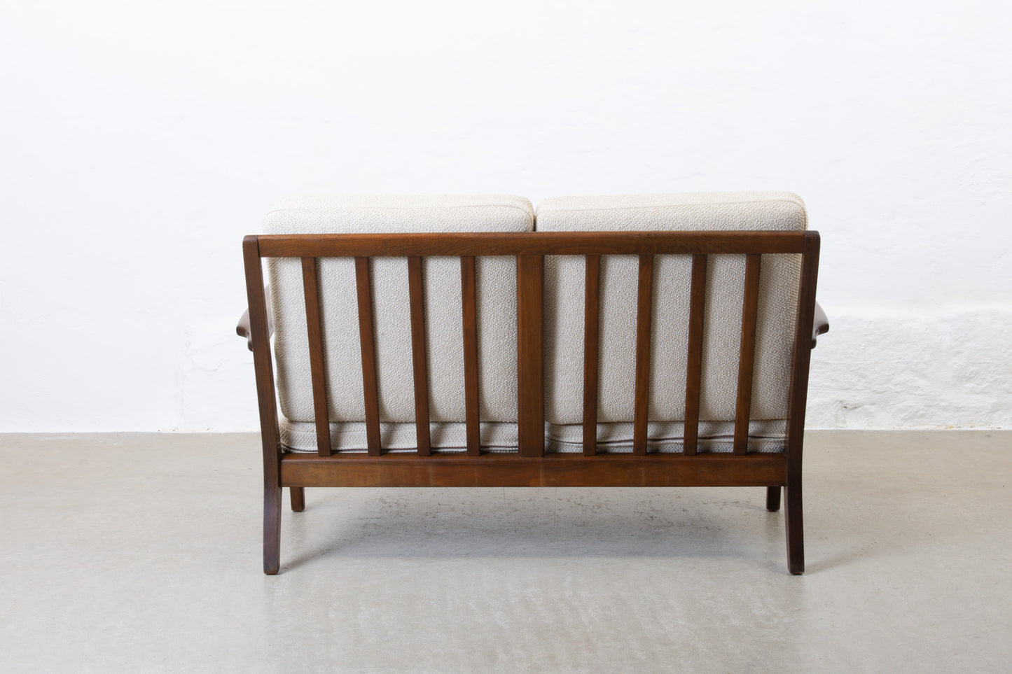 Newly reupholstered: 1950s two seater by Aage Pedersen