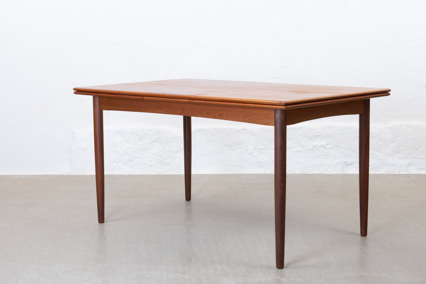 1960s extending dining table in teak - 140L cm