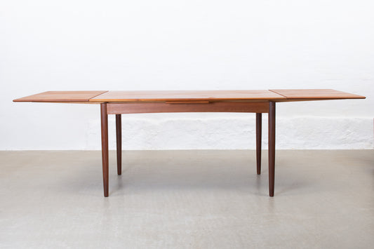 1960s extending dining table in teak - 140L cm