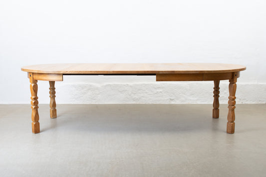 1970s extending circular dining table in oak
