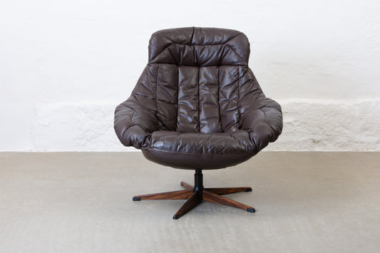 1960s 'Silhouette' swivel chair by H.W. Klein