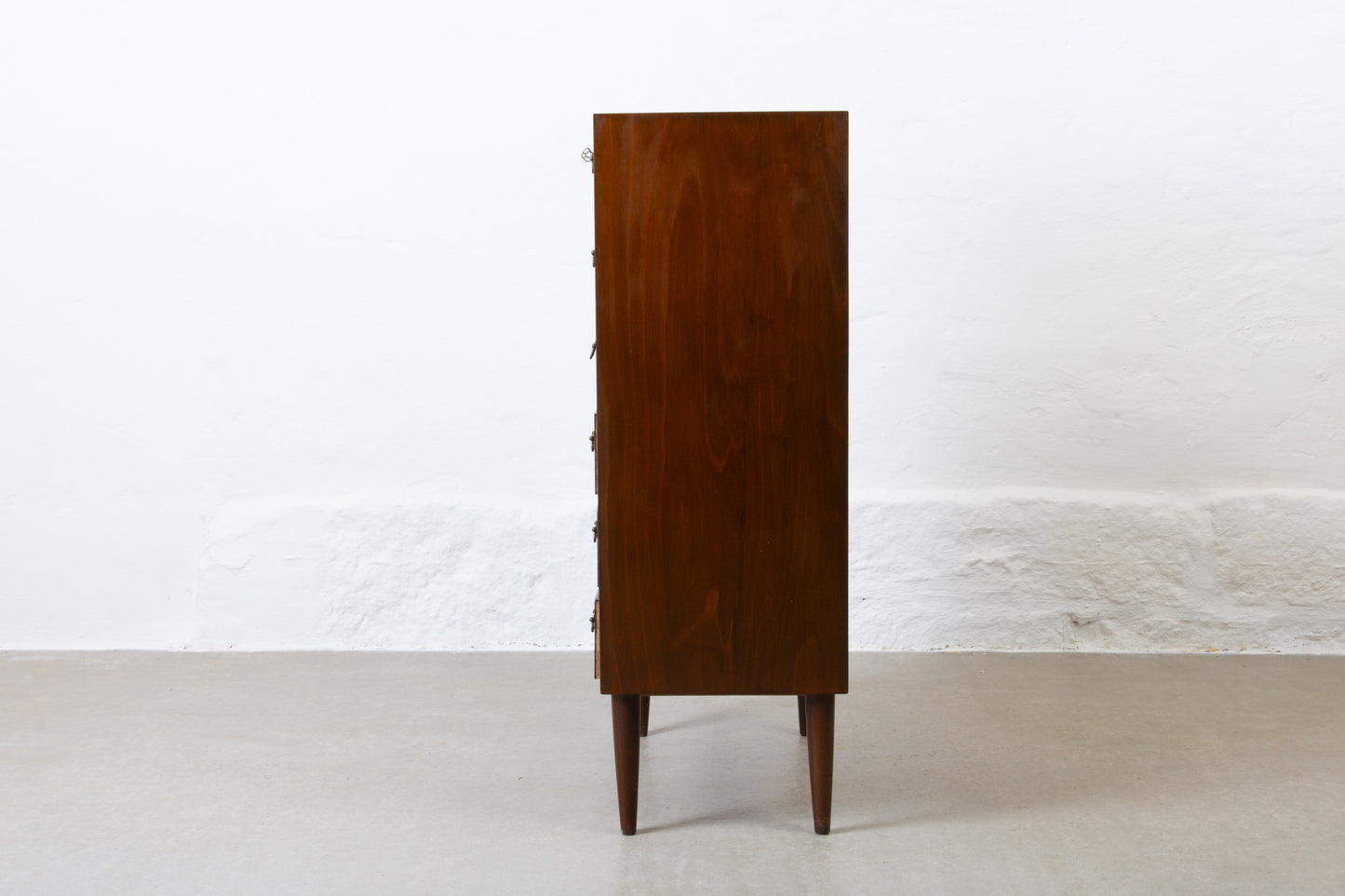 1940s chest of drawers in mahogany