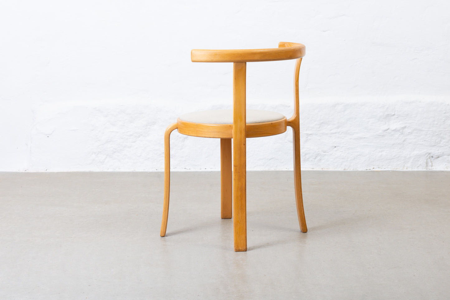 Newly reupholstered: Set of 'Series 8000' chairs by Rud Thygesen & Johnny Sørensen