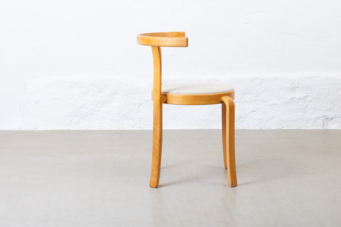 Newly reupholstered: Set of 'Series 8000' chairs by Rud Thygesen & Johnny Sørensen