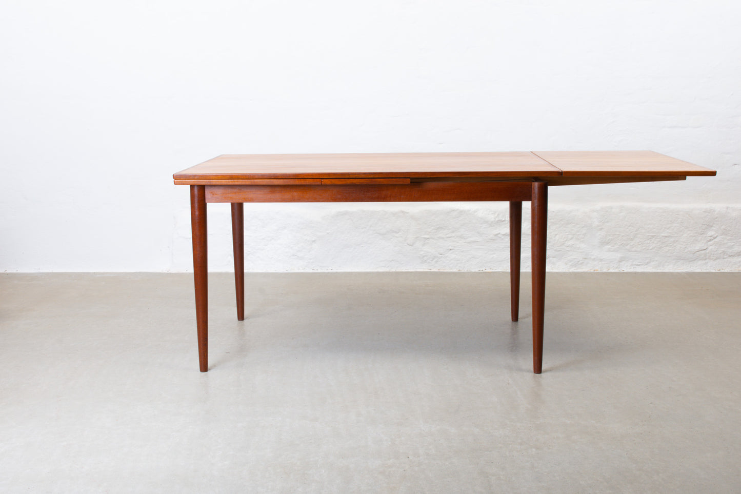 1960s extending teak dining table - 132L cm