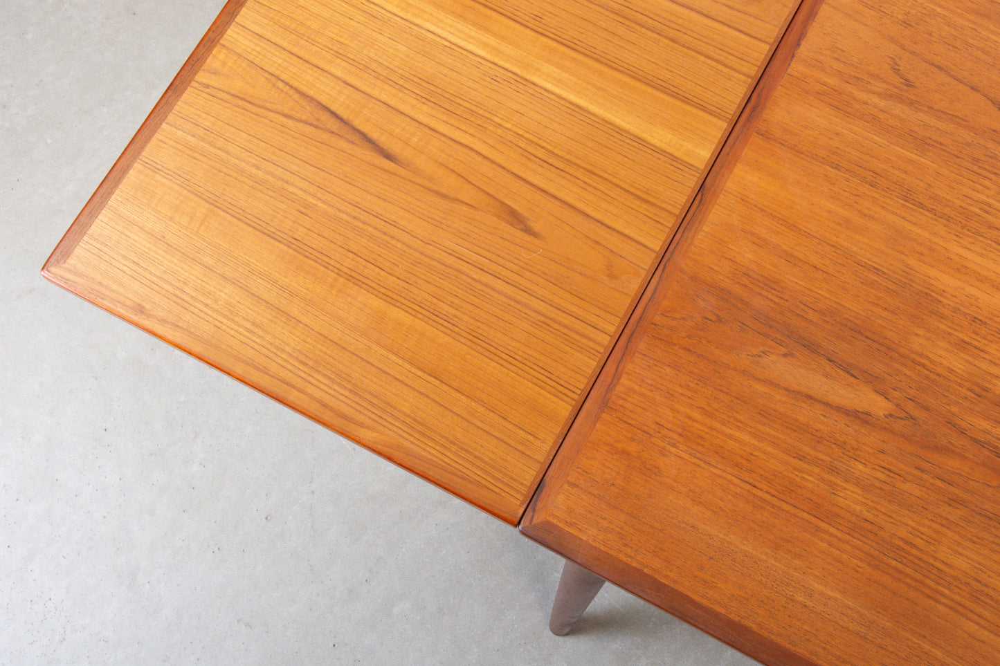 1960s extending teak dining table - 132L cm