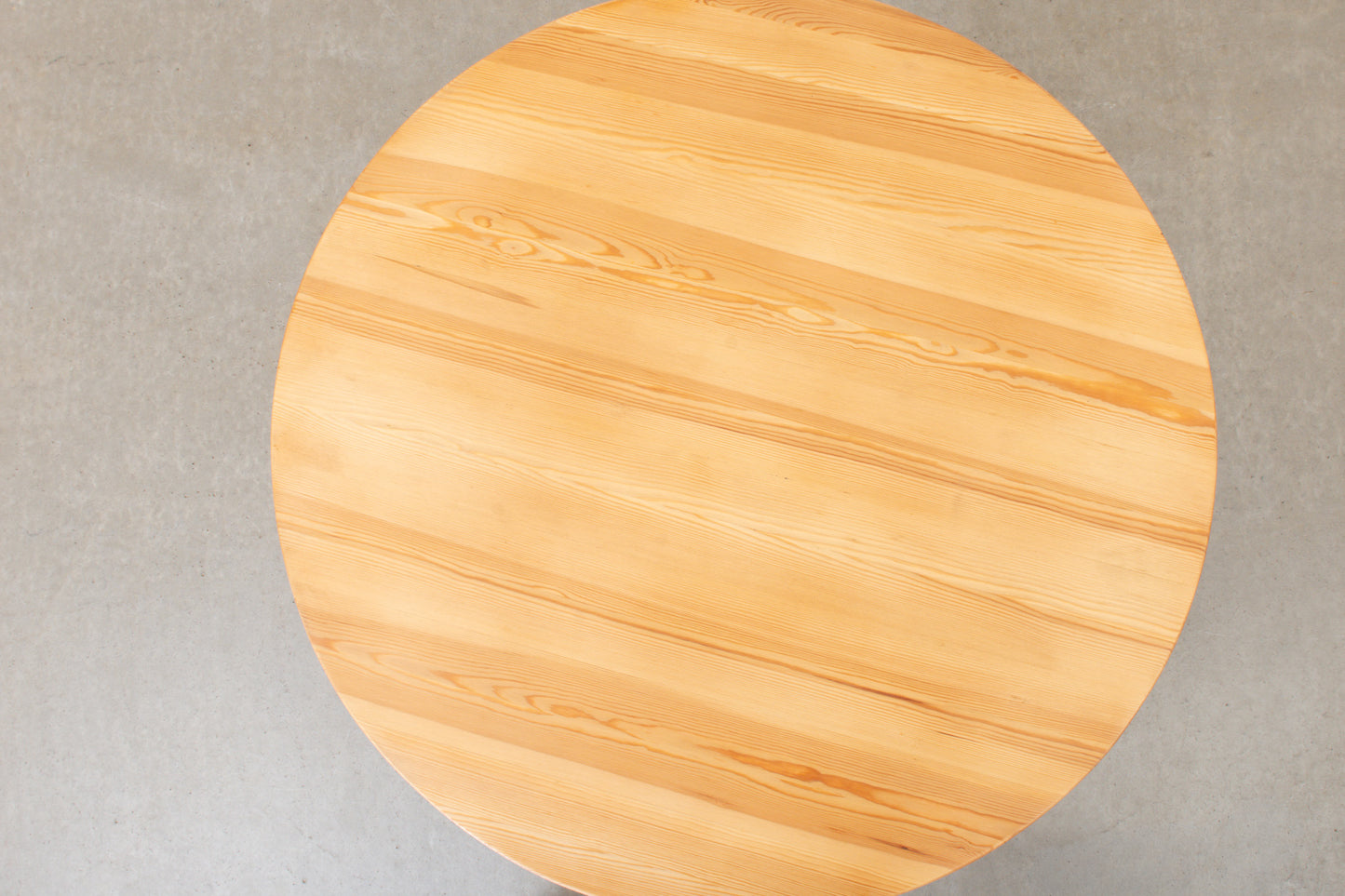 1970s round pine dining table