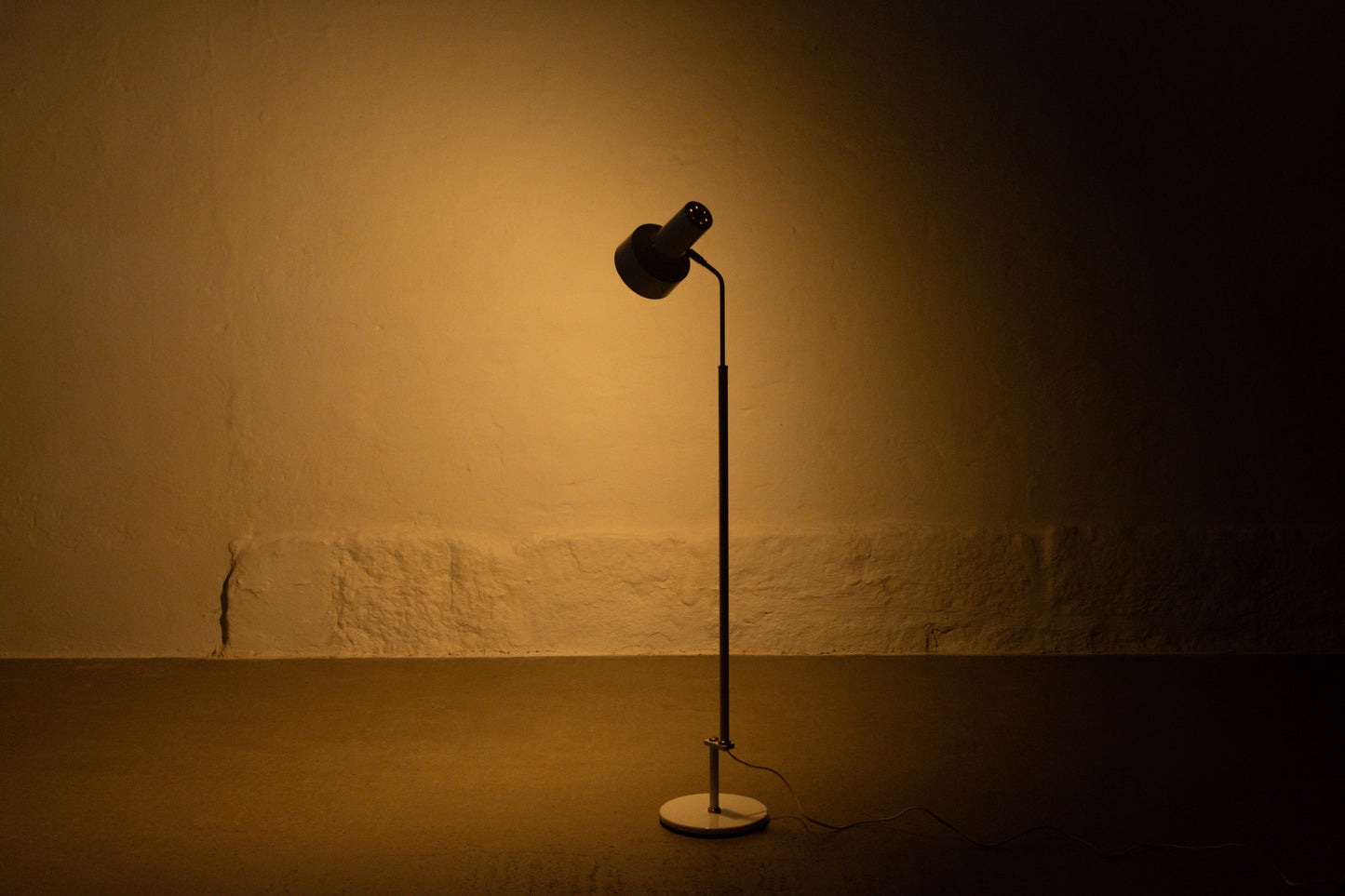 1970s height-adjustable floor lamp by Dansa Lamp no. 2