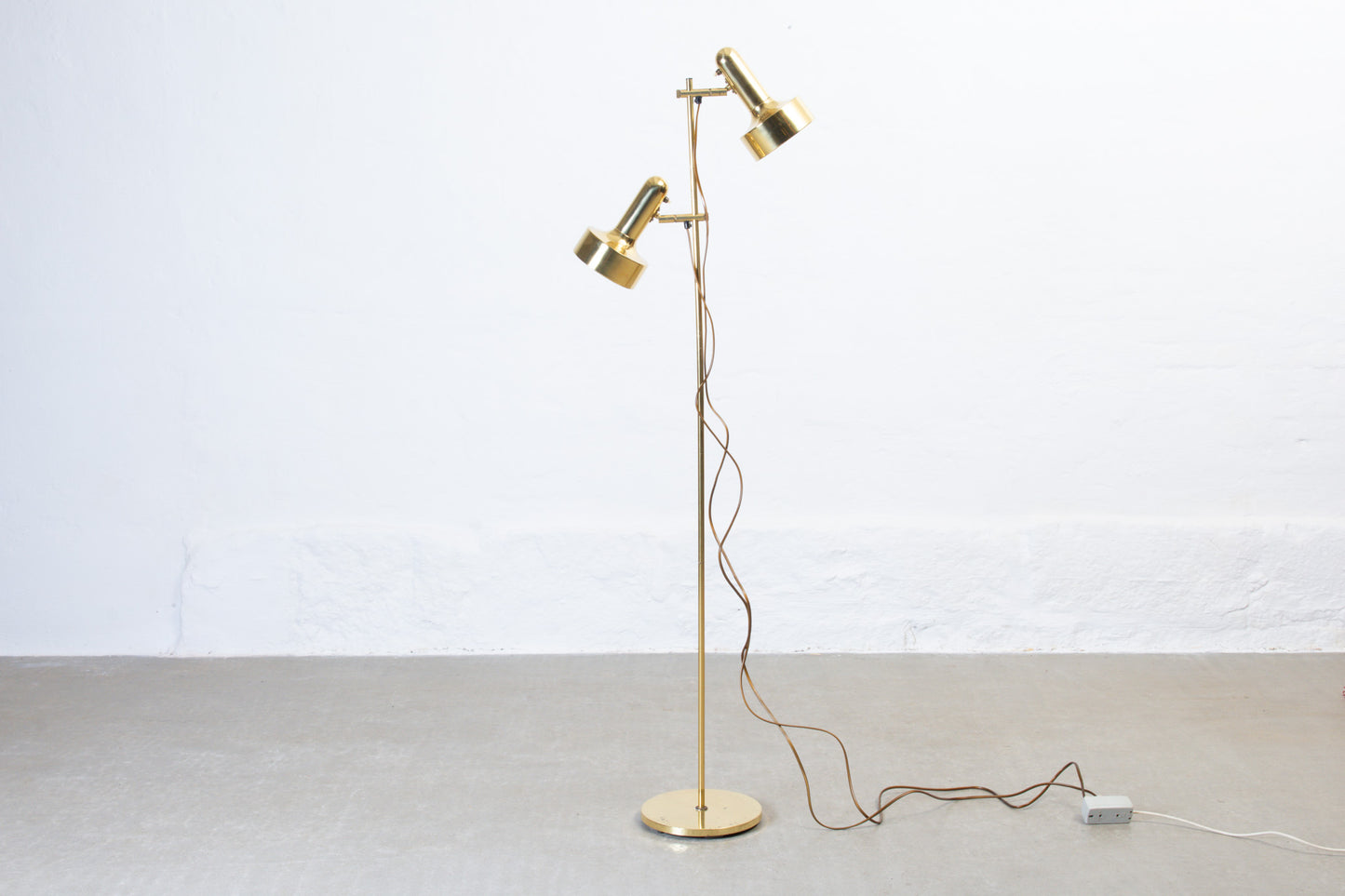 1960s twin-headed brass floor lamp