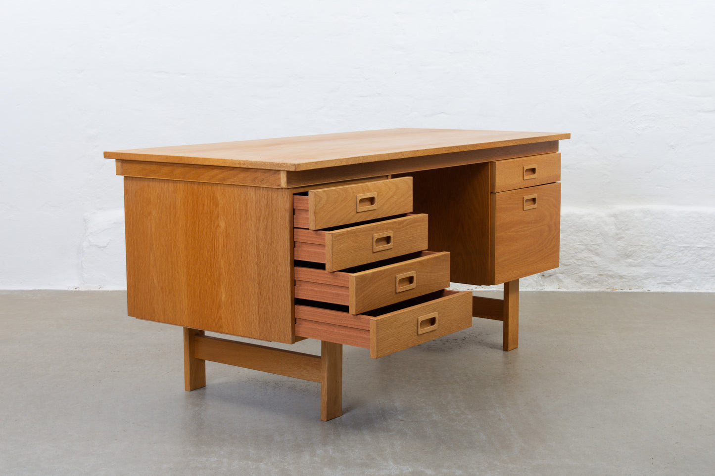 1970s twin pedestal oak desk by Vi-Ma Møbler