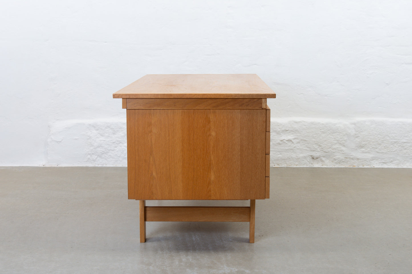 1970s twin pedestal oak desk by Vi-Ma Møbler