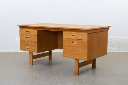 1970s twin pedestal oak desk by Vi-Ma Møbler
