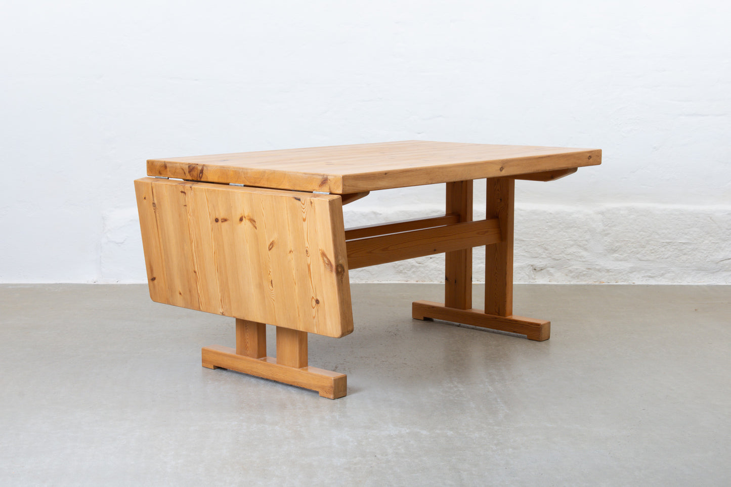 1970s drop leaf dining table in pine