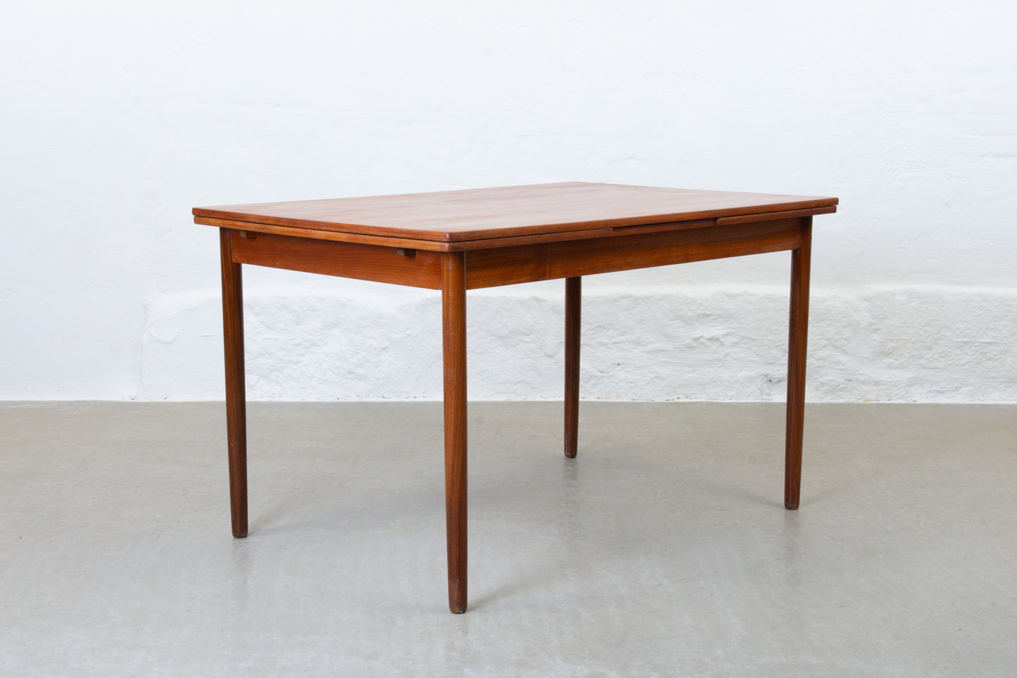 1960s extending dining table in teak - 120L cm
