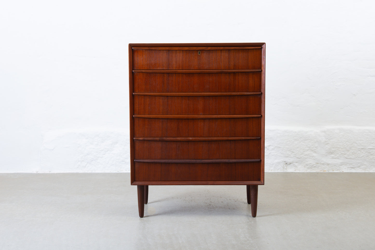 1960s teak chest of drawers with lipped handles