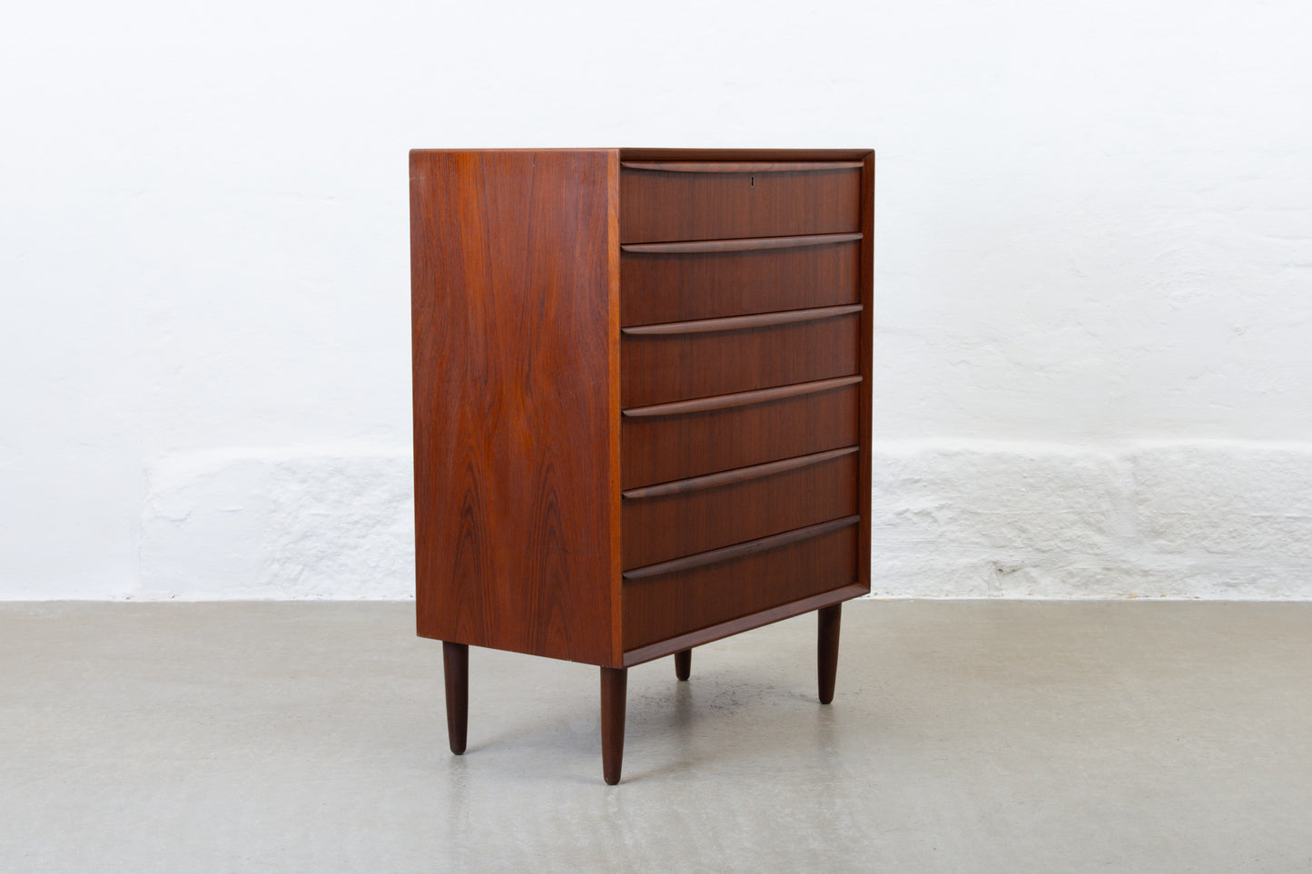 1960s teak chest of drawers with lipped handles