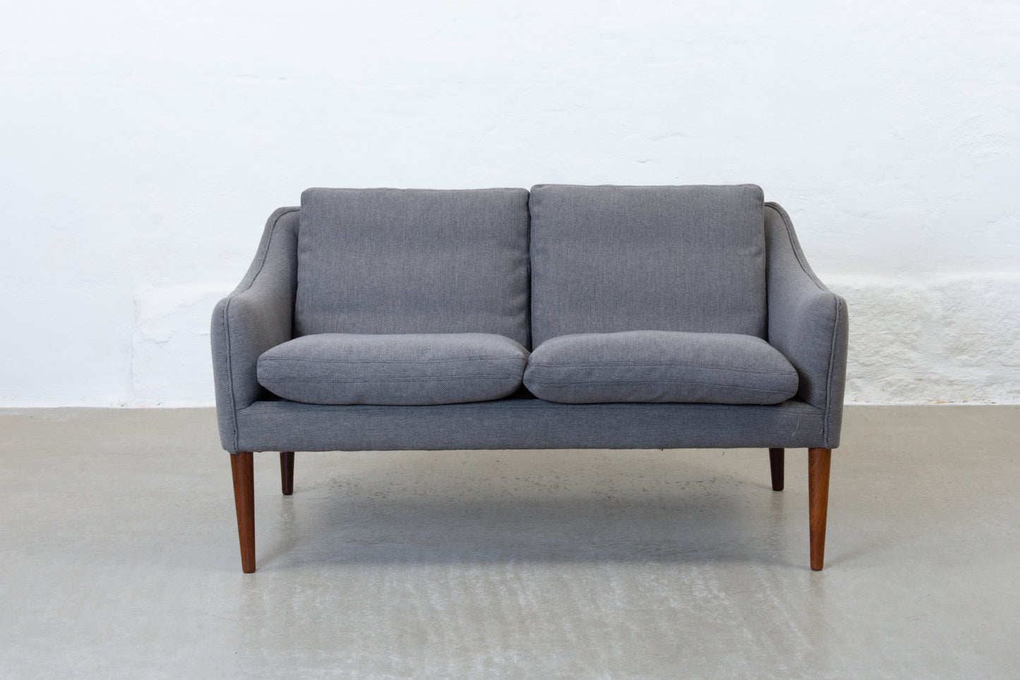 Newly reupholstered: 1960s 'CS 800' sofa by Hans Olsen
