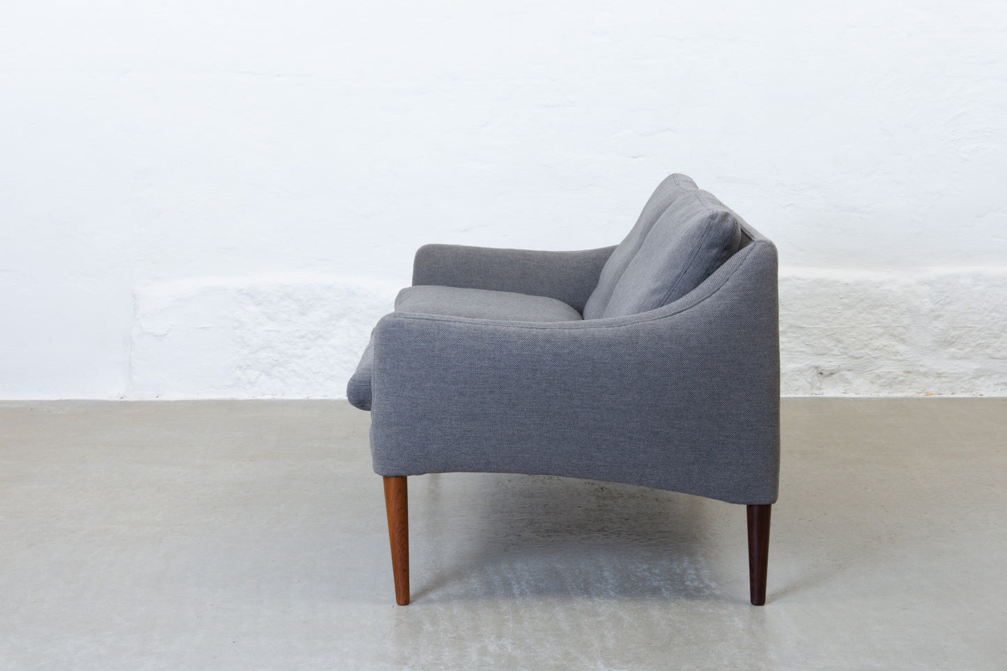 Newly reupholstered: 1960s 'CS 800' sofa by Hans Olsen