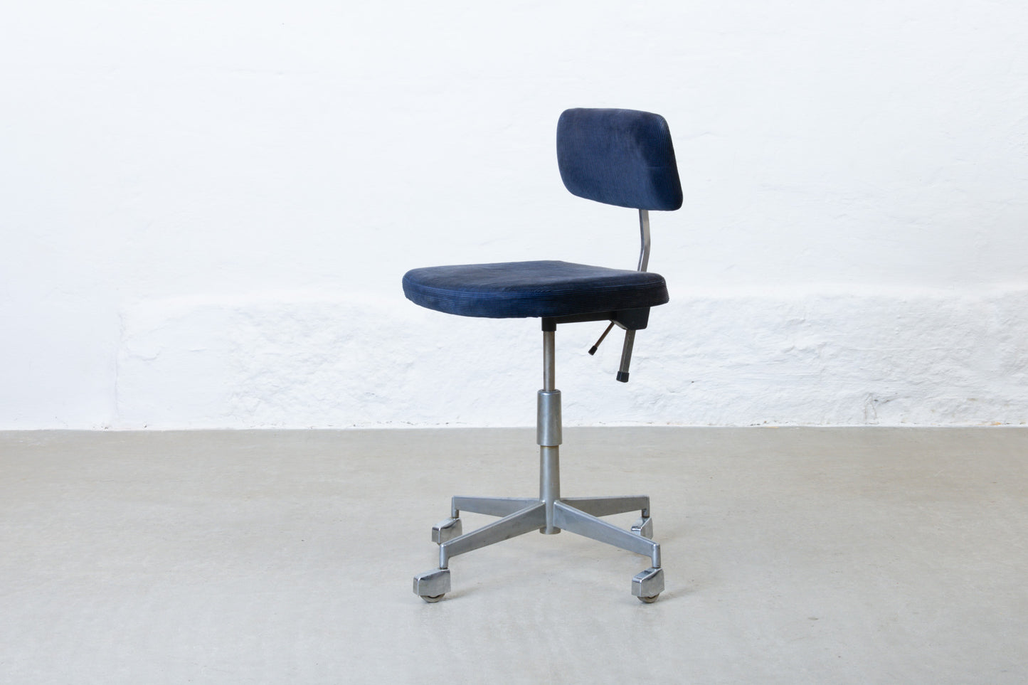 1960s task chair by Labofa