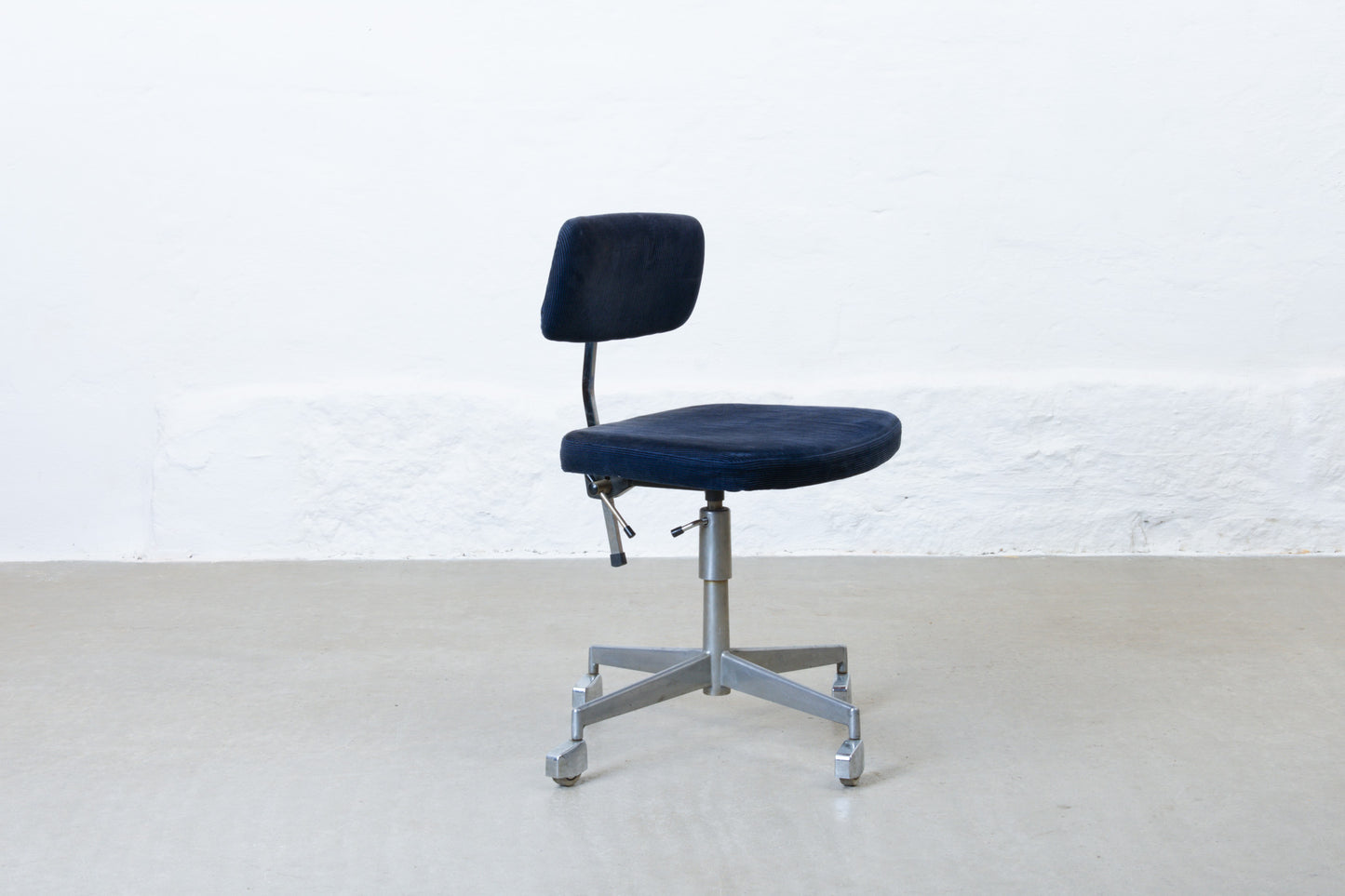1960s task chair by Labofa
