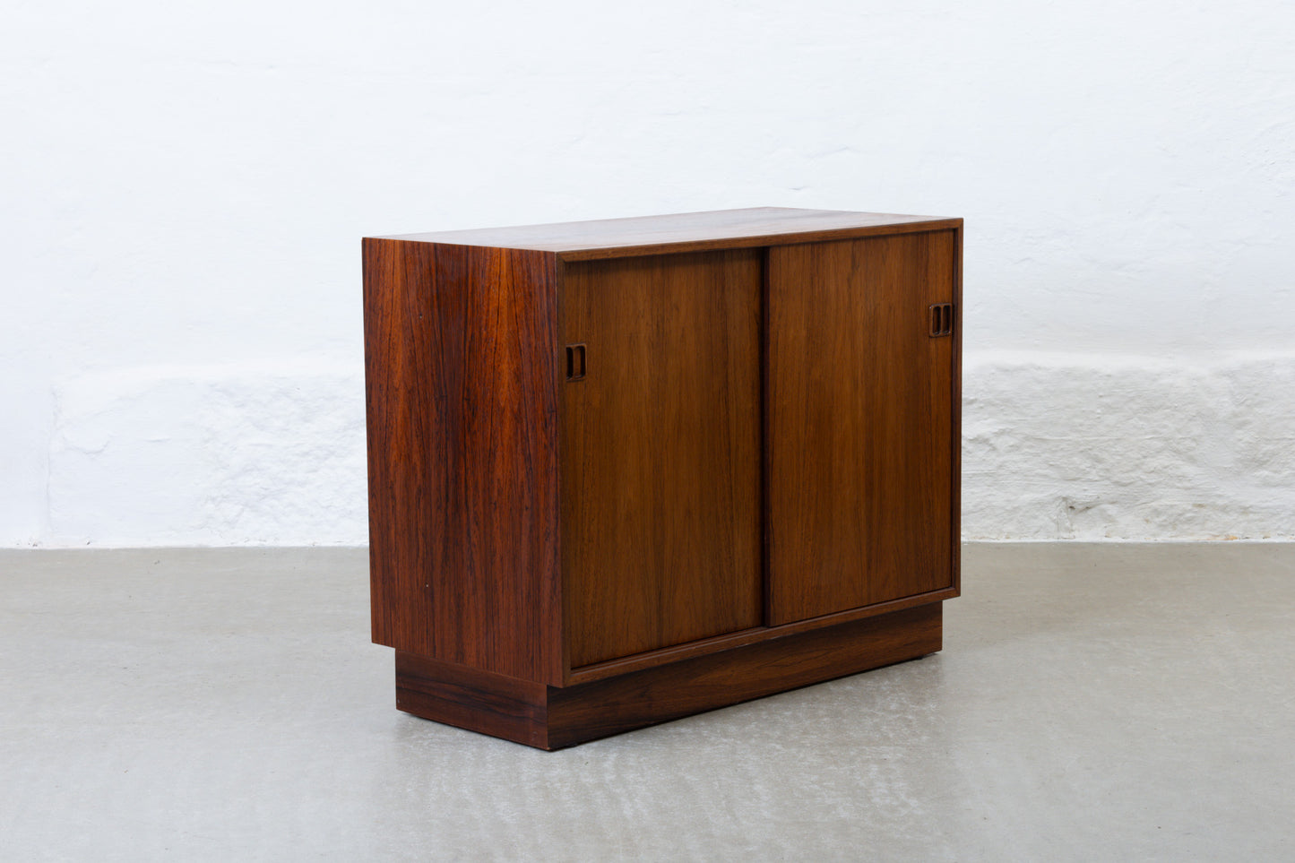 1960s short sideboard in rosewood no. 1