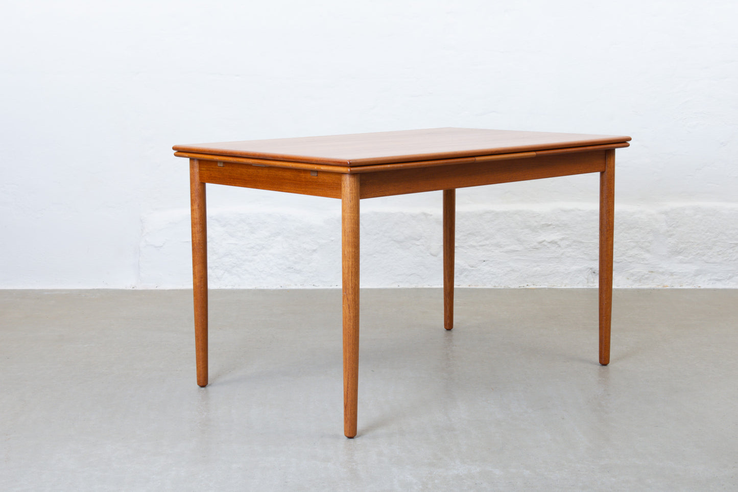 1960s extending dining table in teak - no. 1