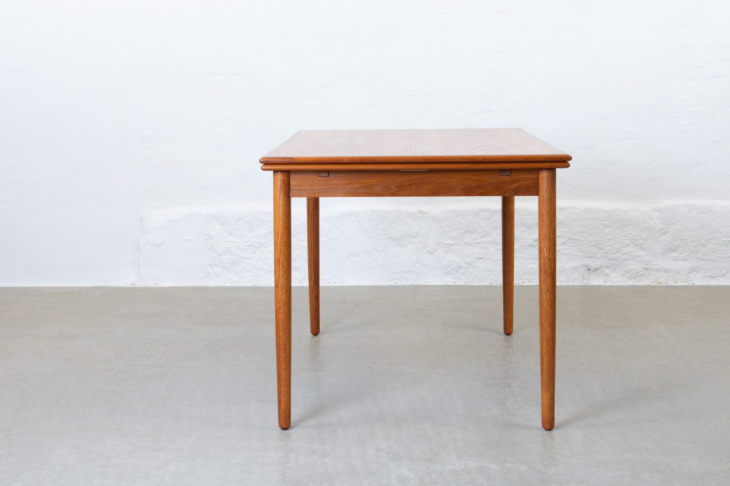 1960s extending dining table in teak - no. 1