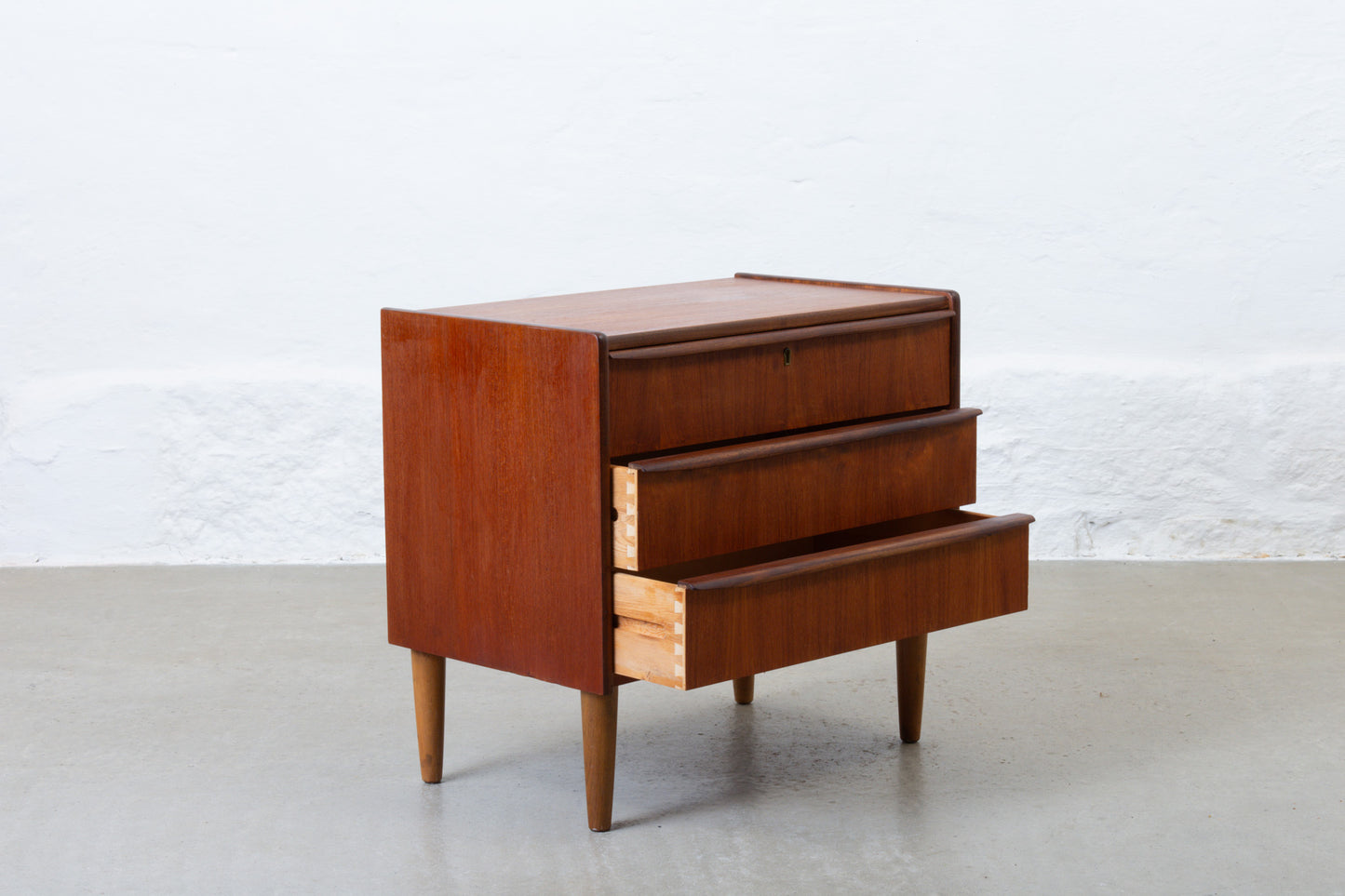 1960s low chest of drawers in teak