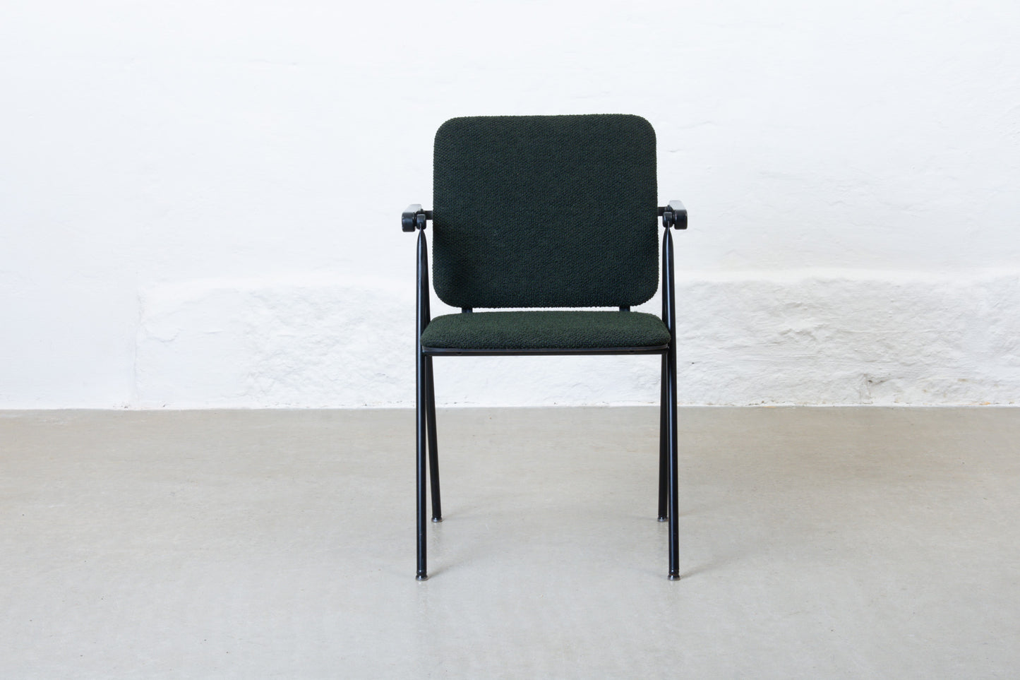 Newly reupholstered: 1980s armchair by Yrjö Kukkapuro