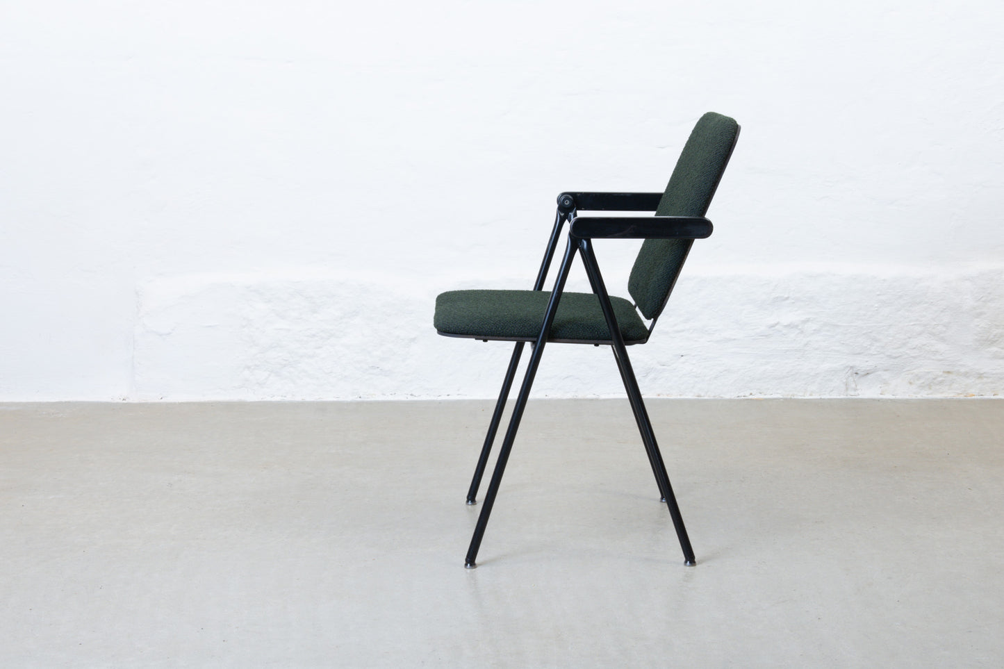 Newly reupholstered: 1980s armchair by Yrjö Kukkapuro