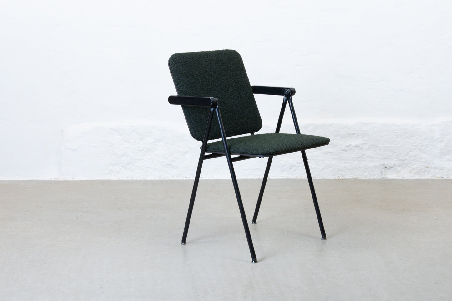 Newly reupholstered: 1980s armchair by Yrjö Kukkapuro