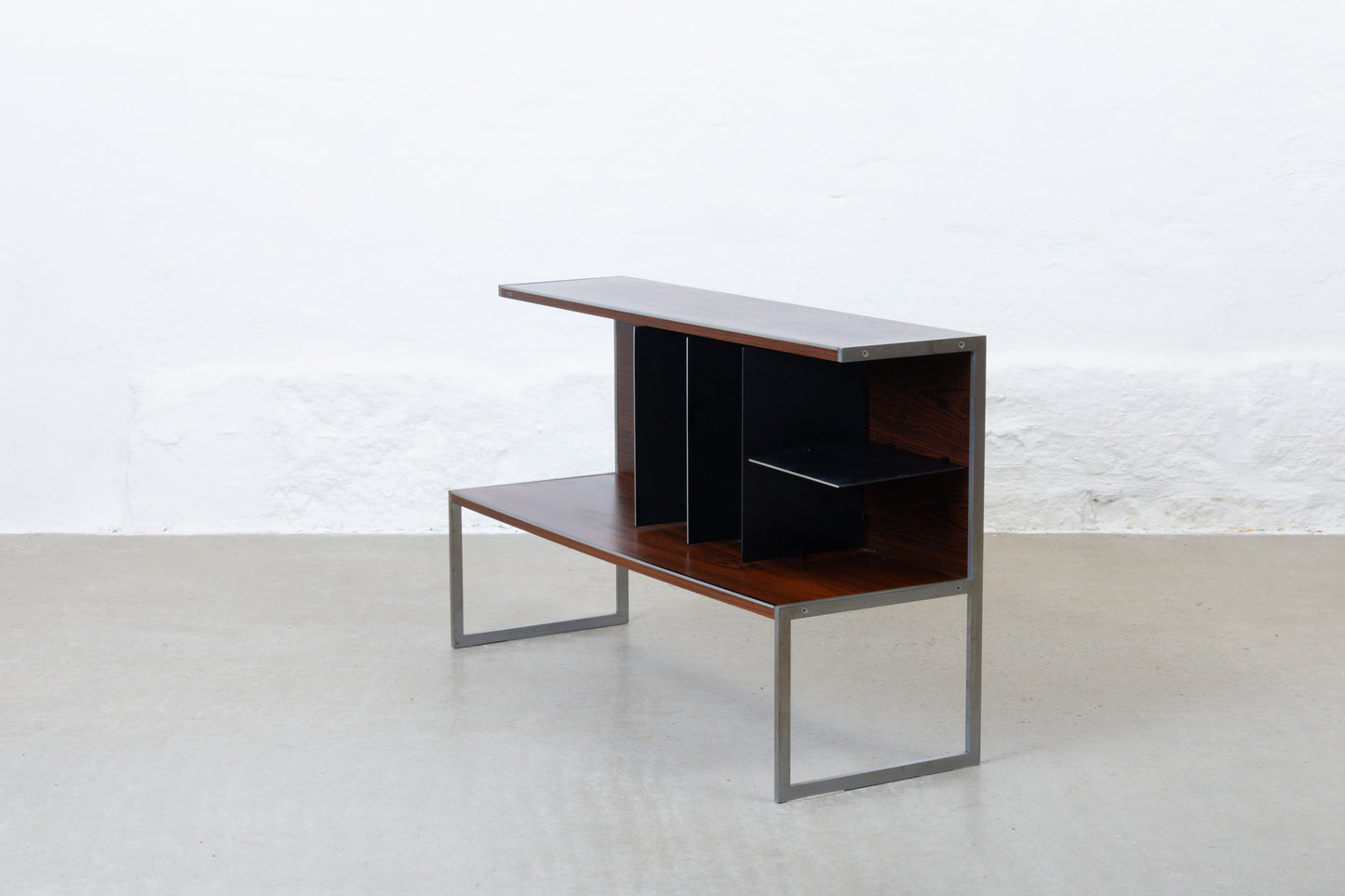 1980s rosewood hi-fi stand by Bang & Olufsen