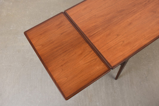 1960s extending dining table in teak by Johannes Andersen