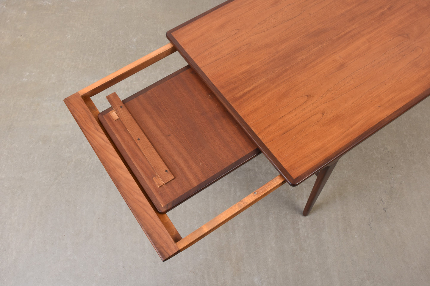 1960s extending dining table in teak by Johannes Andersen