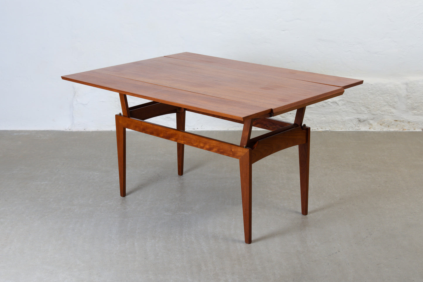 1960s coffee/dining table in teak