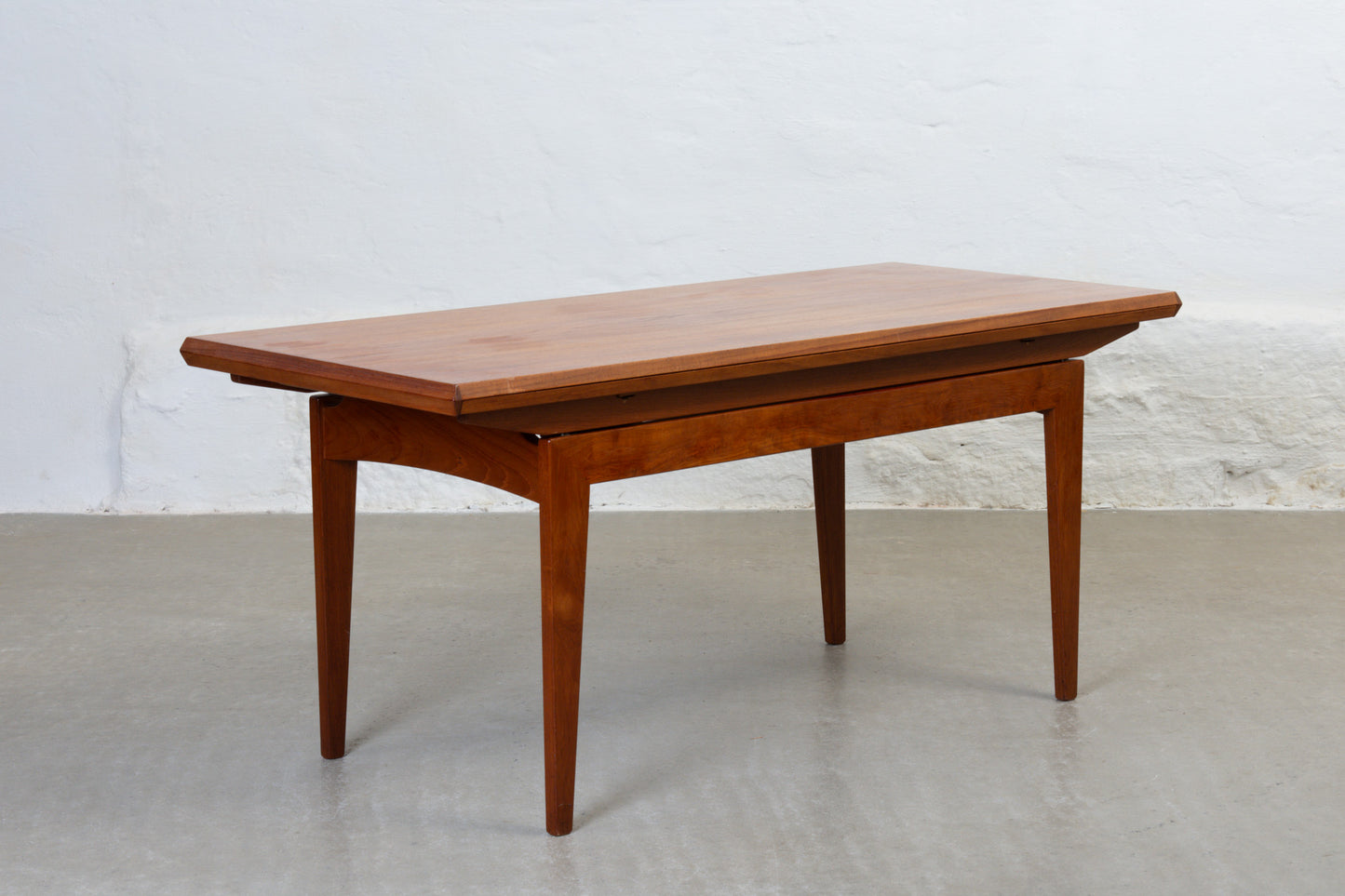 1960s coffee/dining table in teak