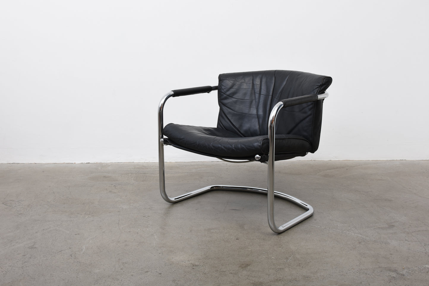 1970s leather + metal sling chair