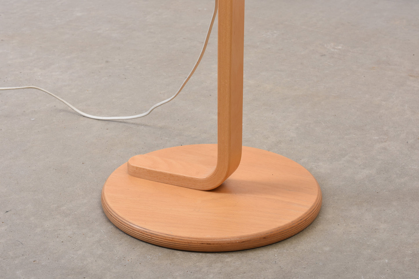 Beech + acrylic floor lamp by Ateljé Lyktan