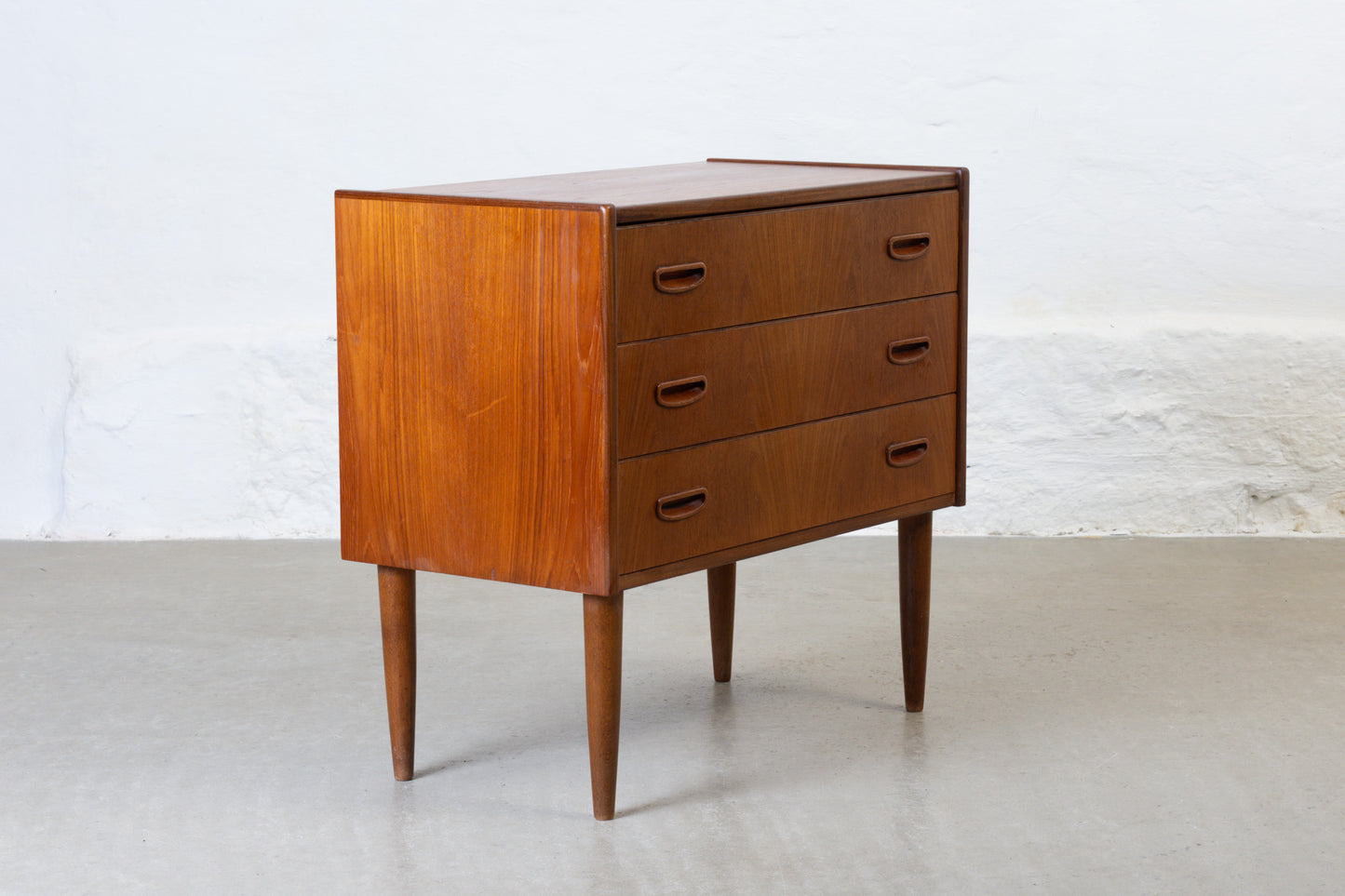 1960s short teak chest of drawers