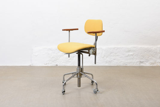 Newly reupholstered: 1960s task chair by Labofa
