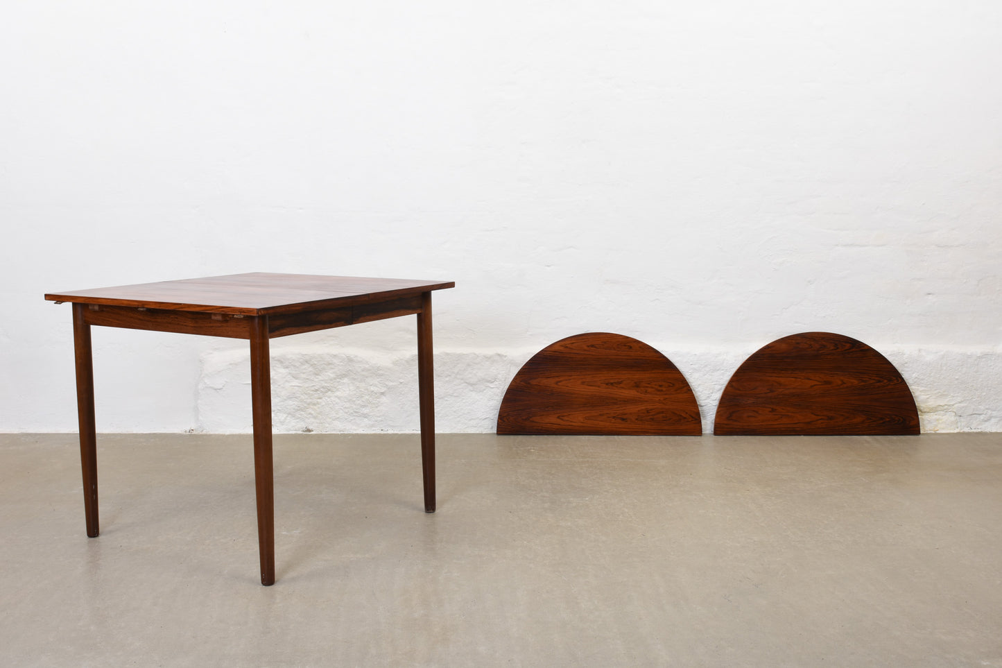 1960s extending dining table in rosewood