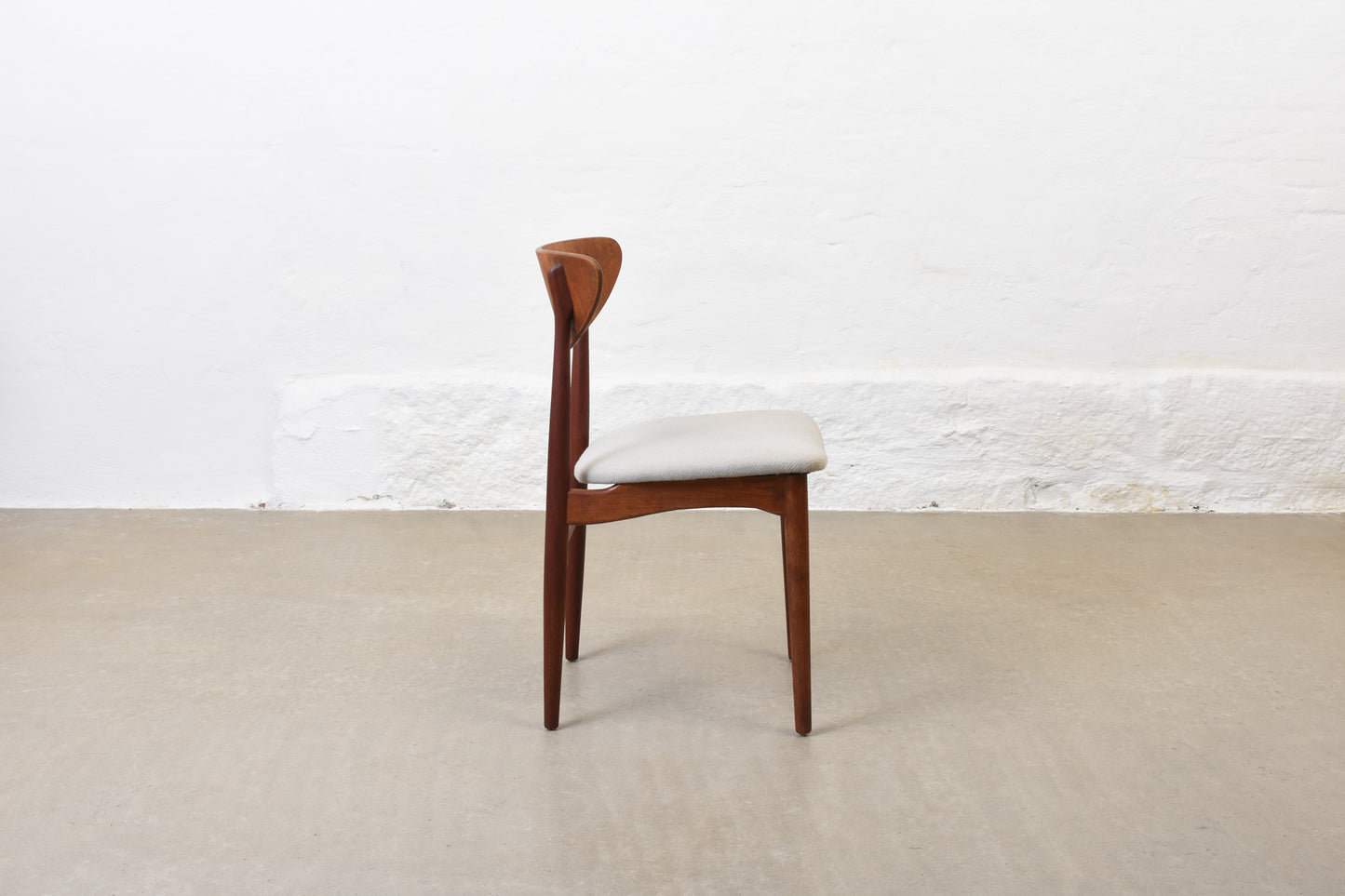 Newly reupholstered: Set of 1950s teak dining chairs by Henning Kjærnulf