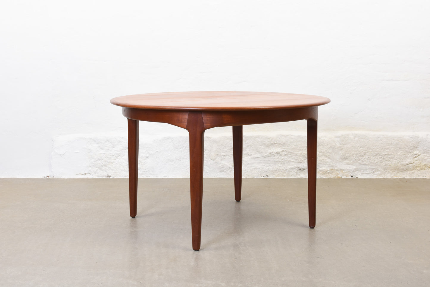 1950s Model 62 dining table by Henning Kjærnulf