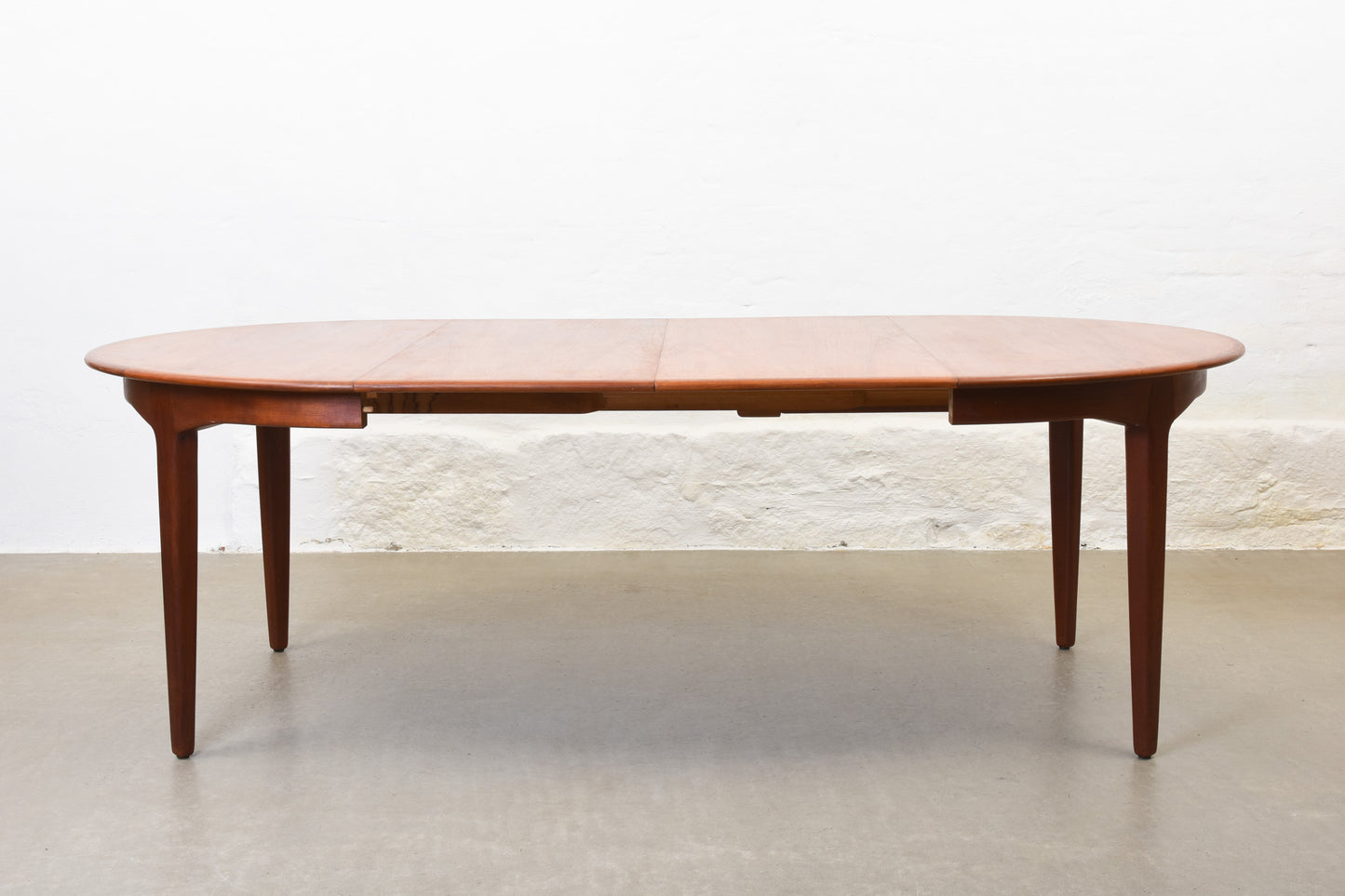 1950s Model 62 dining table by Henning Kjærnulf