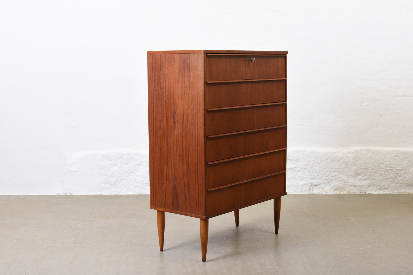 1960s teak chest of drawers with lipped handles