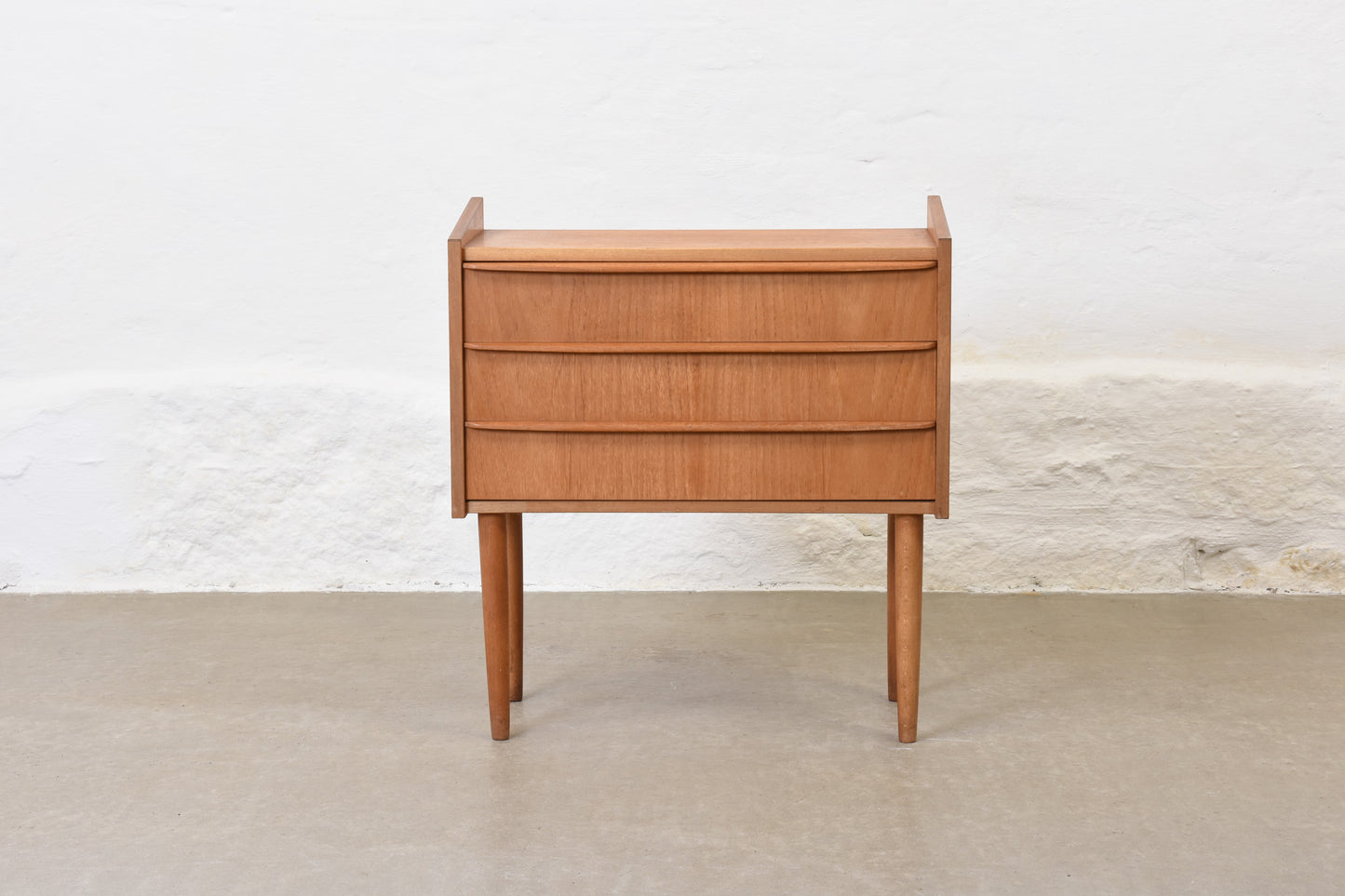 1960s low oak chest of drawers