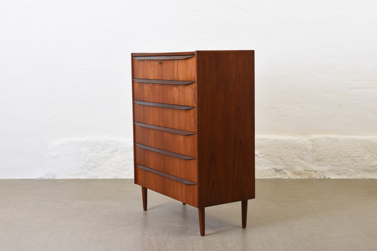 1960s teak chest of drawers with lipped handles